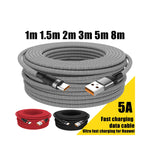 Vue latérale du câble USB C montrant la connectique et le fil en longueur moyenne