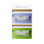 Vue latérale du clavier mécanique rétroéclairé avec connecteurs filaires et sans fil visible