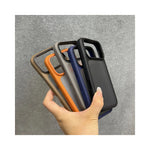 Coque acrylique hybride iPhone avec boutons gaming vue de faceCoque acrylique hybride iPhone avec boutons gaming vue de face