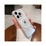 Vue latérale de la coque MagSafe transparente pour iPhone Pro Max montrant les contours du téléphone et le logo MagSafe