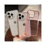 Vue arrière du étui transparent pour iPhone montrant la clarté et le design minimaliste