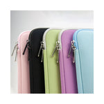 Vue latérale du sac à ordinateur protégeant MacBook Air 13 15 16 pouces